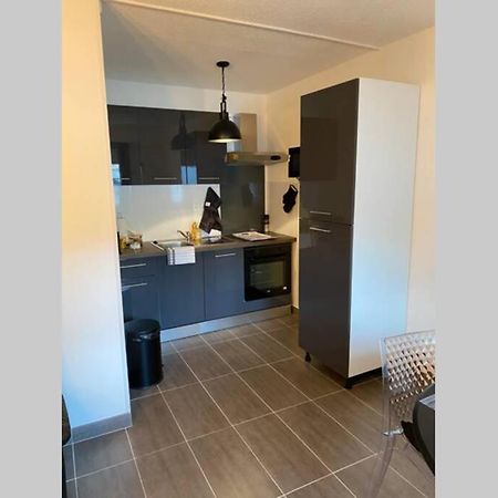 Le 12 Du Temple - Plein Coeur Centre Ville, Residence Privee, 5Mn Gare Sncf, Wifi Et Netflix 니오르 외부 사진